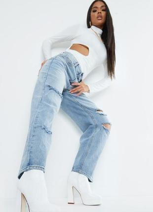В наявності білий боді гольф із вирізом prettylittlething