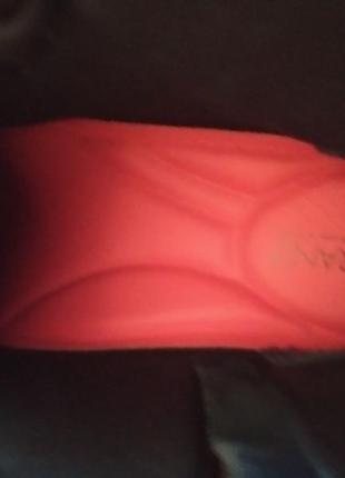 Мужские кожаные ботинки nobrand 44 размера, производство: португалия.