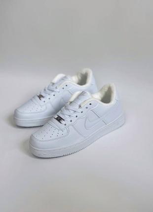 Зимові nike air force white winter