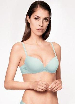 Жіночий бюстгальтер lormar extra 011907- з ущільненими чашками та невеликим пушапом ,на кісточках