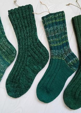 Яскраві шкарпетки для всієї родини10 фото