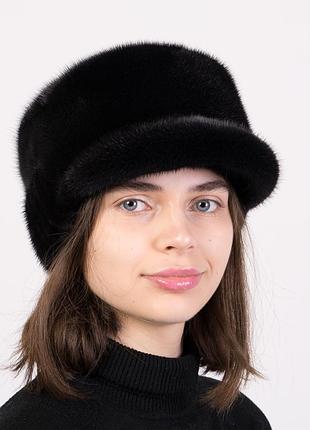 Жіноча норкова кепка чорного кольору