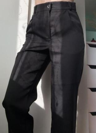Прямые брюки брюк прямого кроя классические