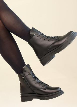 Ботинки кожаные мех черные9 фото