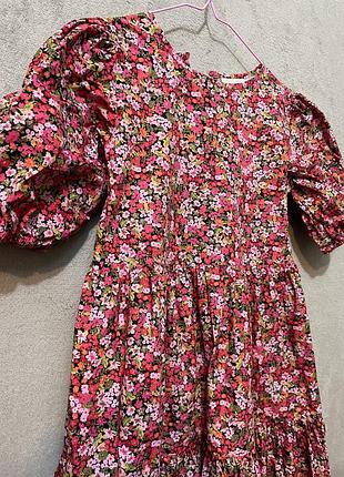 Платя, сукня