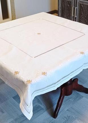 Вишита скатертина ручної роботи на панамі розміром 1400*1400