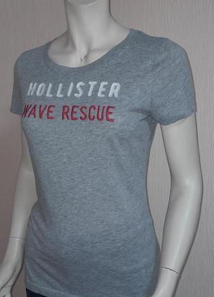 Фирменная футболка серого цвета с апликацией на груди цвета hollister, молниеносная отправка4 фото