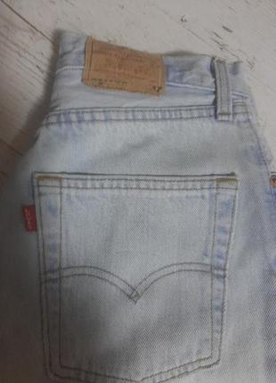 Блакитні джинси levis