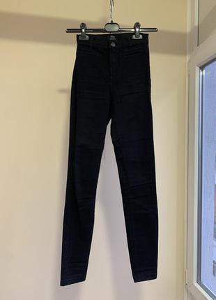 Черные облегающие стрейчевые джинсы bershka высокая посадка high rise skinny fit zara h&amp;m weekday uniqlo levis 32 xxs 25x29