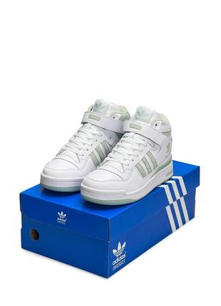 Зимові жіночі кросівки adidas originals forum 84 high white white fur