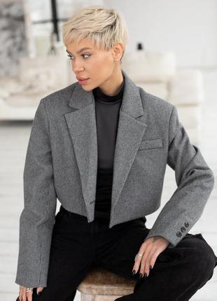 Укороченный пиджак оверсайз прямой укороченный пиджак серый9 фото