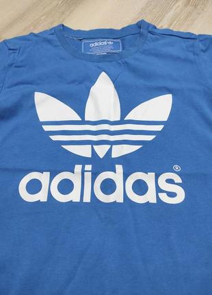 Брендовая футболка adidas с принтом на 9-10 лет6 фото
