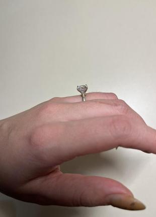 Кольцо женское с камнем3 фото