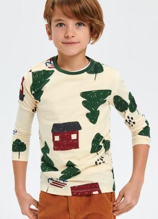 Лонгслив с новогодним принтом