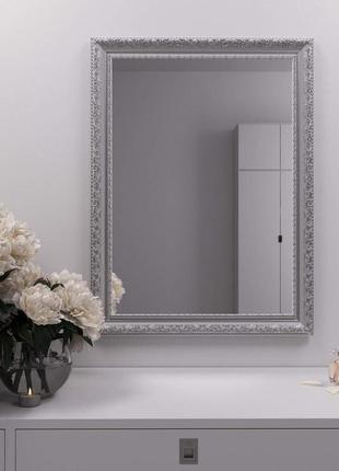 Зеркало белое навесное для спальни 80х60 в уской раме, красивые зеркала в полный рост с патиной серебра2 фото