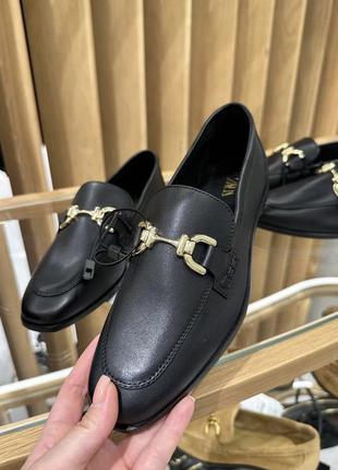 Удобные лоферы от zara
