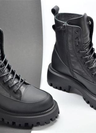 Женские модные зимние кожаные ботинки черные corso vito 0224274912 фото