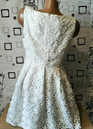 Короткое белоснежное  платье2 фото