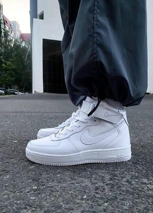 Женские кроссовки  nike air force 1 high classic white1 фото