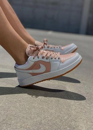 Женские кроссовки  nike air jordan 1 low tan white