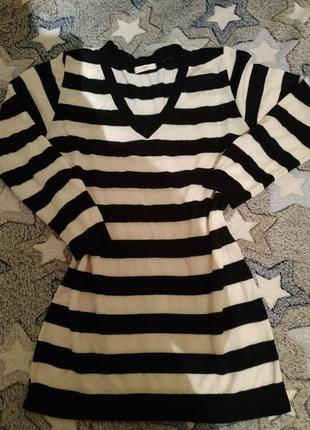 Кофточка в модну чорно - білу смужку, розмір хл