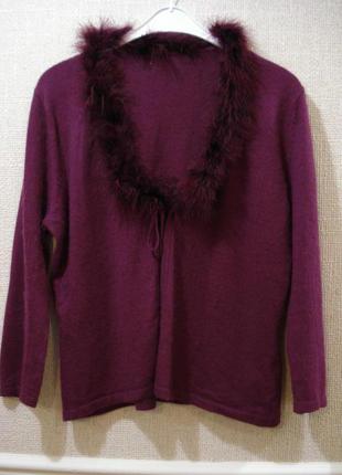 Вязаный пушистый кардиган из ангоры