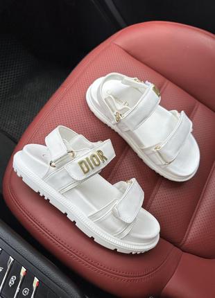 Dior slippers white