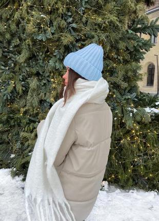 Шапка с двойным отворотом объемная зимняя теплая женская с подворотом крупной вязки вязаная9 фото