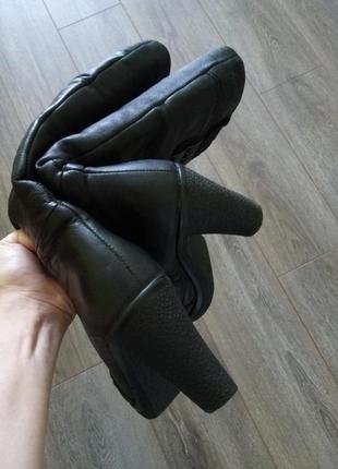 Черные кожаные нубук зимние сапоги на меху платформа4 фото
