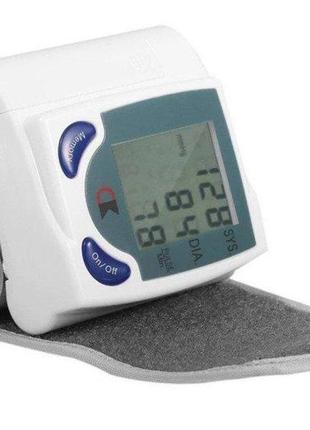 Цифровой автоматический тонометр blood pressure monitor для измерения артериального давления и пульса3 фото