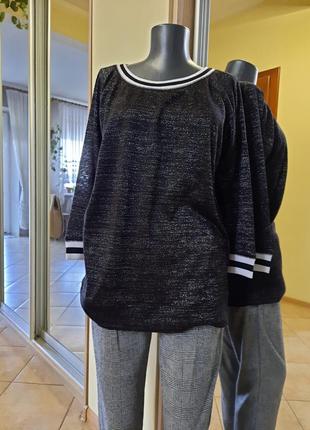Стильный с люрексом пуловер