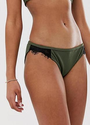 Плавки кольору хакі з мереживом