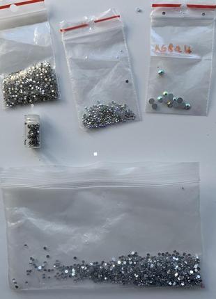 Набор камешков для ногтей, и простые, набор камешки для ногтей, swarovski и простые.