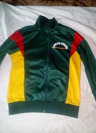 Спортивная кофта