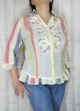 Романтична батистовая блуза з об'ємною вышивой, 100% бавовна