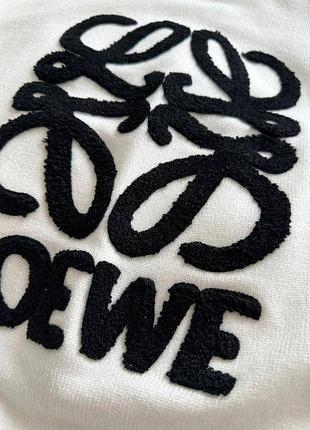Кофта свитер loewe с вышивкой 3