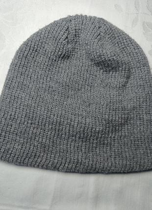 Сіра шапка . однотонна шапка. дитяча шапка1 фото