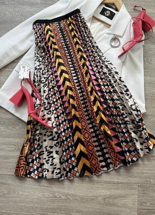 Крутая праздничная юбка jcl плиссированная /плиссе/с принтом разноцветная