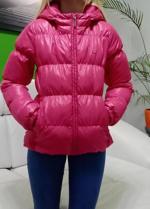 Зима. курточка benetton р.152 в состоянии новой
