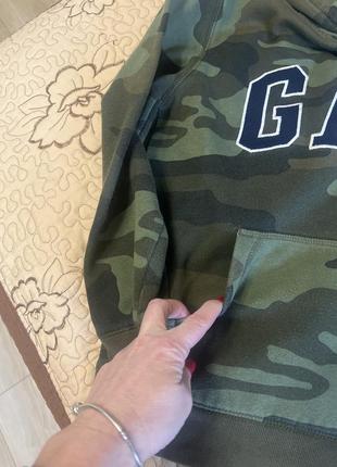 Худи gap  кофта спортивная с капюшоном стильная модная расцветка милитари logo camouflage l (10 лет) 140 см зеленое5 фото