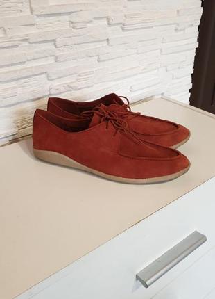 Яркие кожаные туфли нубук clarks sale3 фото