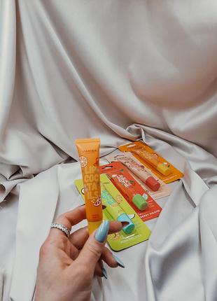 Бальзами для губ со вкусами коктейлей