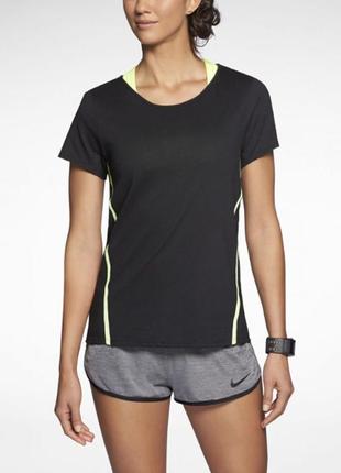 Спортивна футболка для бігу для спорту nike xs/341 фото