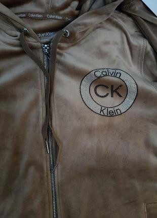 Жіночий костюм calvin klein2 фото