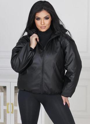 Жіноча зимова модна куртка з якісної екошкіри з капюшоном великі розміри 46-60
