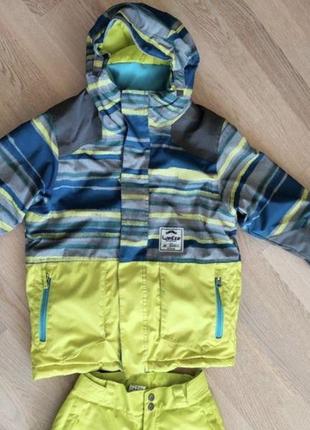Зимняя куртка и полукомбинезон для мальчика 6-7-8 лет