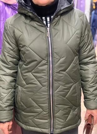 Женская теплая стеганая зигзагами куртка с капюшоном на молнии размеры 42-565 фото