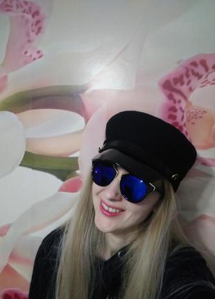 Стильная женская кепи. кепка с лаковым козырьком. фуражка. капитанка. картуз.4 фото