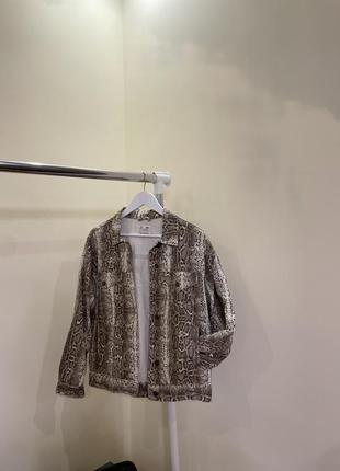 Джинсова куртка pull&bear