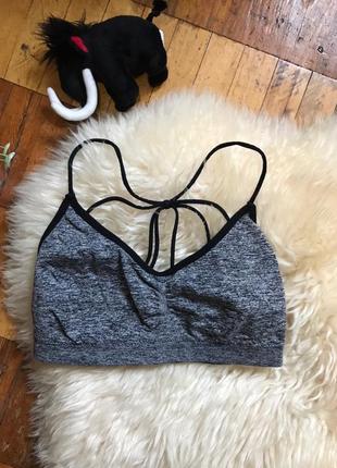 Спортивний топ